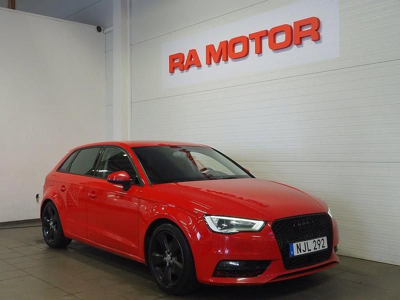Begagnad Audi A3 Sportback 150 HK (110 kW) 2013 Röd Halvkombi