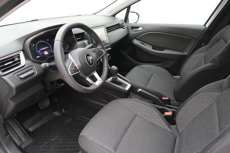 Begagnad Renault Clio V Zen 141 HK (103 kW) 2022 Vit Halvkombi