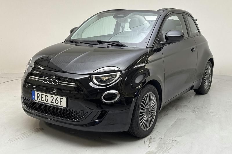 Svart Begagnad 2022 Fiat 500e Cab | 209 000 kr (Bra pris) - Bild 1/4
