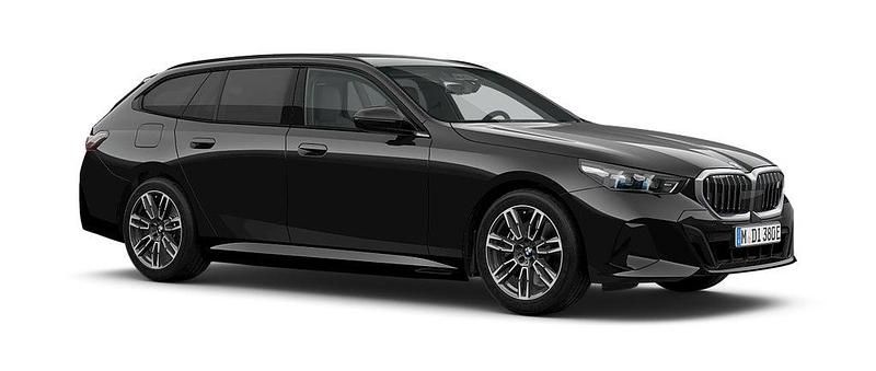 Svart Ny 2025 BMW i5 M Sport Kombi | 804 400 kr (Marknadspris) - Bild 1/3