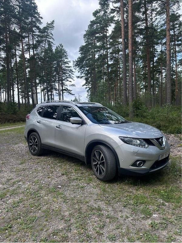 Silver Begagnad 2017 Nissan X-Trail SUV | 165 000 kr (Marknadspris) - Bild 1/2