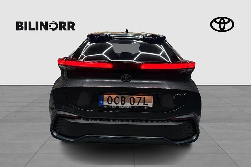 Begagnad Toyota C-HR Style 226 HK (166 kW) 2024 Grå SUV