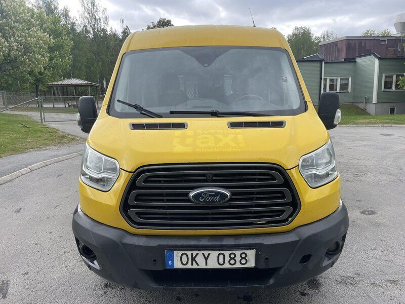 Svart Begagnad 2017 Ford Transit Kombi | 65 000 kr - Bild 1/4