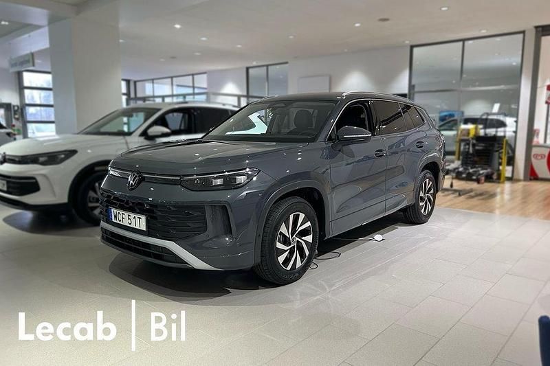 Grå (dolphin grey metallic) Ny 2025 VW Tayron Edition SUV | 508 300 kr (Bra pris) - Bild 1/4