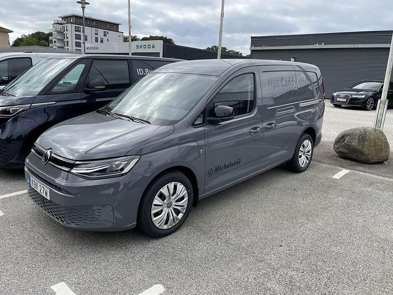 Grå Begagnad 2025 VW Caddy Maxi Minibuss | 515 000 kr - Bild 1/4