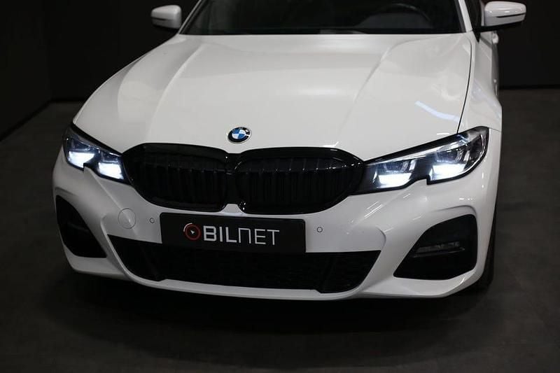 Begagnad BMW 330 M Sport 292 HK (214 kW) 2021 Vit Kombi