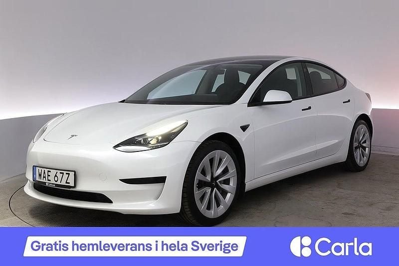 Vit Begagnad 2022 Tesla Model 3 Standard Range Sedan | 318 990 kr (Marknadspris) - Bild 1/4