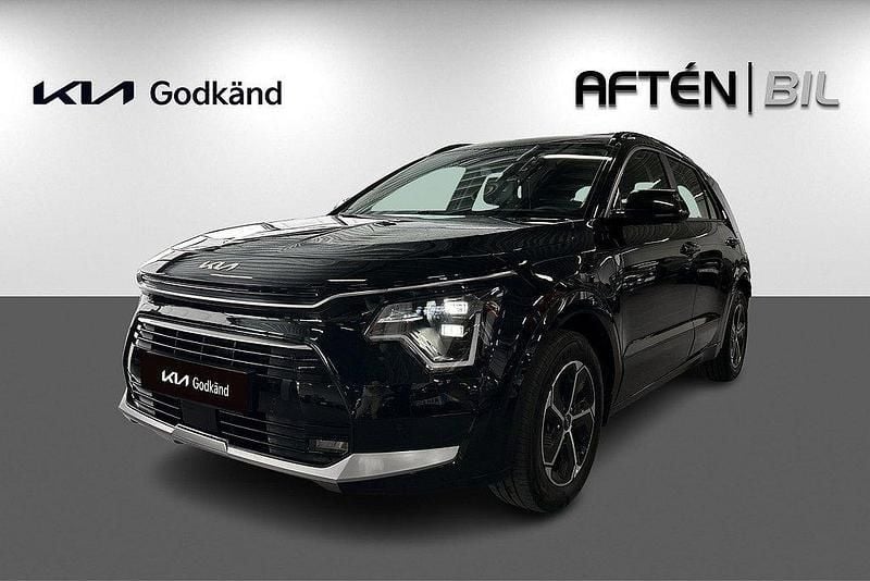 Svart Begagnad 2022 Kia Niro Advance SUV | 319 900 kr (Marknadspris) - Bild 1/4