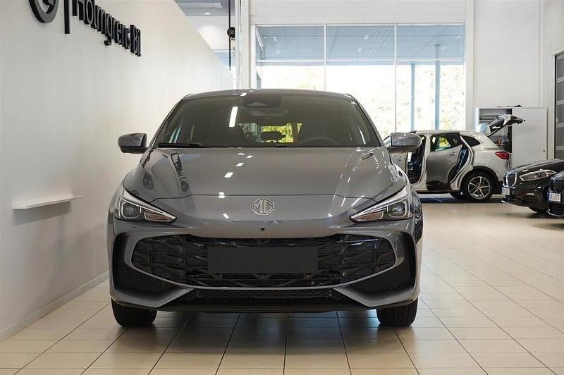 Begagnad MG MG3 102 HK (75 kW) 2024 Grå/silver Halvkombi