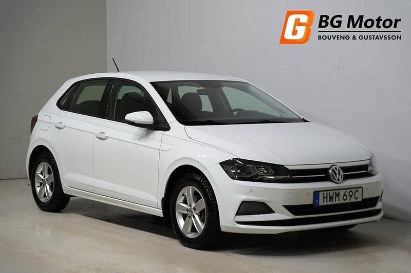 Vit Begagnad 2020 VW Polo Halvkombi | 139 800 kr (Marknadspris) - Bild 1/4