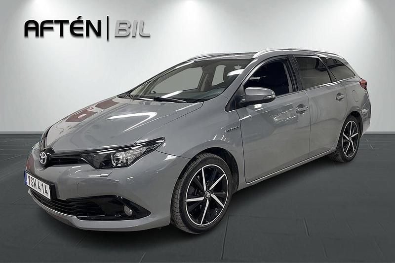 Begagnad Toyota Auris Touring Sports Edition 99 HK (72 kW) 2018 Grå Kombi