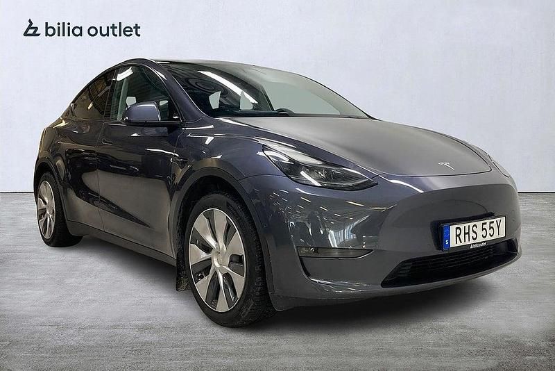 Begagnad Tesla Model Y Long Range AWD 378 kW (514 HK) 2022 Grå SUV