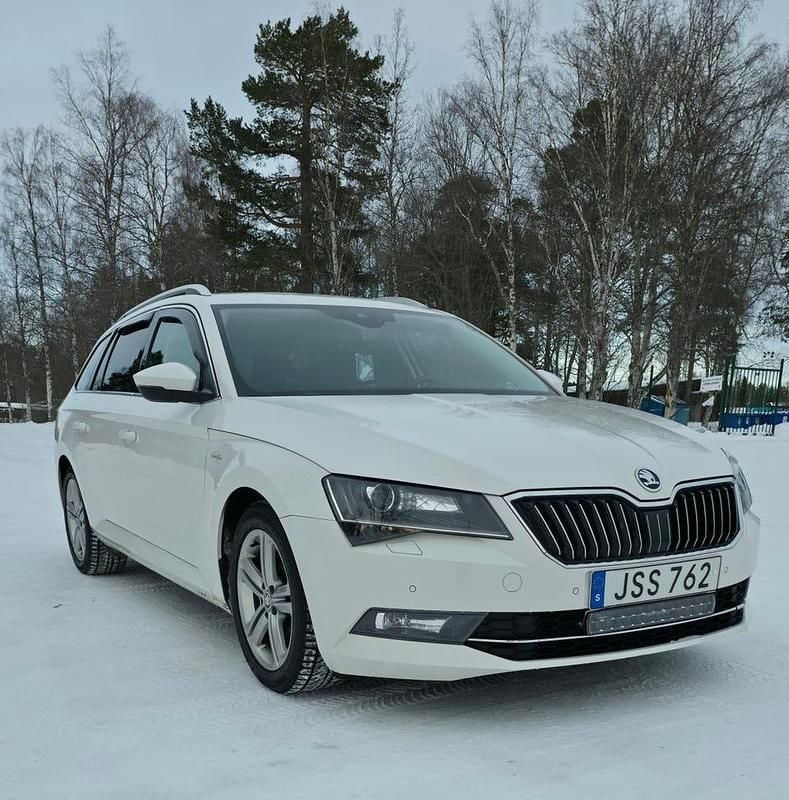 Begagnad Skoda Superb 190 HK (139 kW) 2019 Kombi