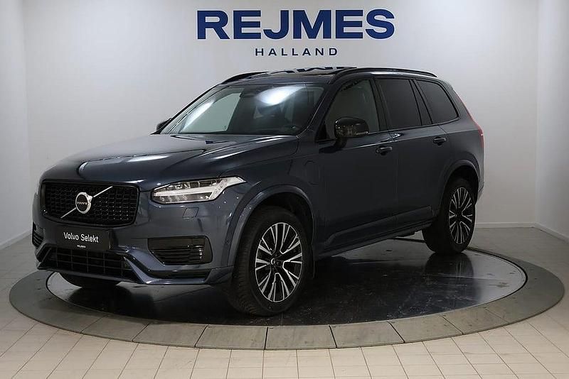 Begagnad Volvo XC90 Ultimate 455 HK (334 kW) 2022 Mörkblå SUV