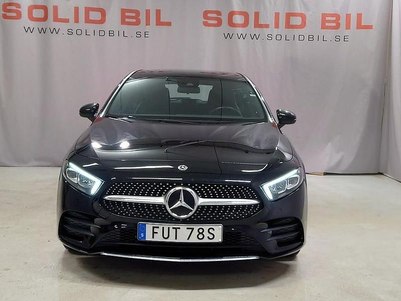 Begagnad Mercedes A250 AMG 160 HK (117 kW) 2021 Svart Halvkombi