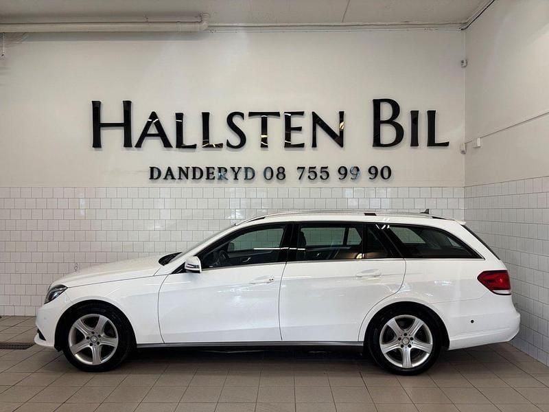 Vit Begagnad 2015 Mercedes E220 Kombi | 149 000 kr (Bra pris) - Bild 1/4