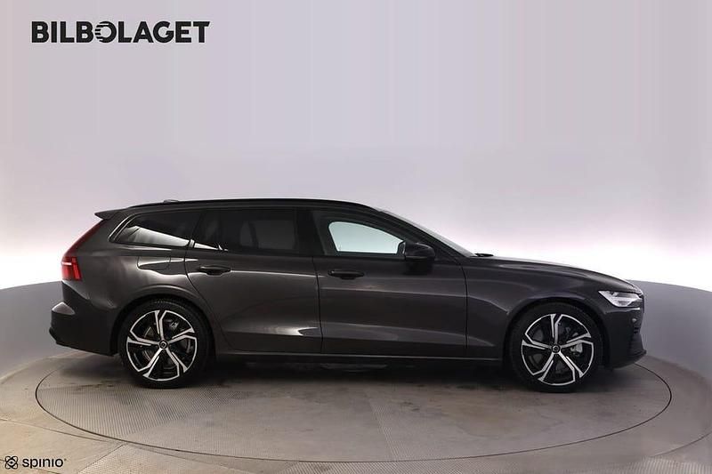 Begagnad Volvo V60 Ultimate 355 HK (261 kW) 2023 Grå Kombi
