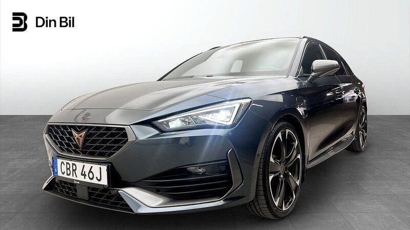 Grå Begagnad 2022 Cupra Leon Kombi | 294 900 kr (Marknadspris) - Bild 1/4