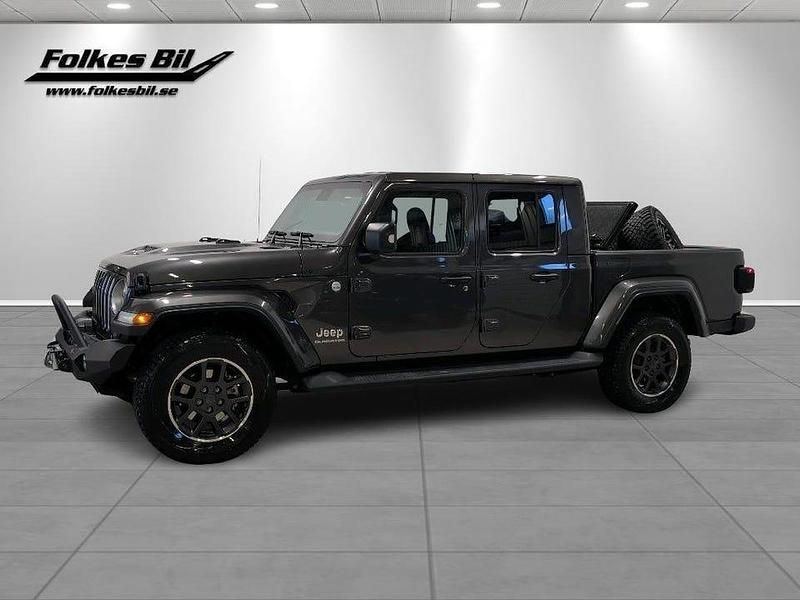 Begagnad Jeep Gladiator Overland 264 HK (194 kW) 2021 Grå Pickup