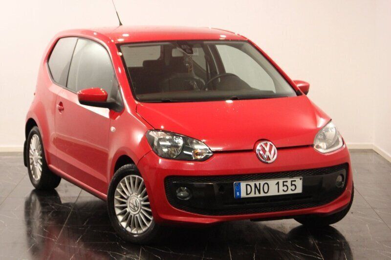 Röd Begagnad 2012 VW up! high up! Halvkombi | 39 900 kr (Marknadspris) - Bild 1/4