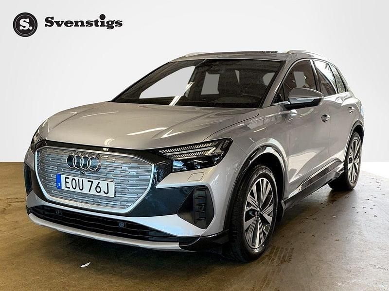 Florettsilver metallic Begagnad 2022 Audi Q4 e-tron Proline SUV | 364 900 kr (Superpris) - Bild 1/4