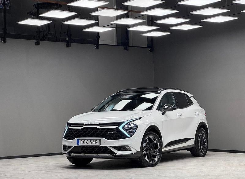 Vit Begagnad 2022 Kia Sportage 3 SUV | 369 900 kr (Marknadspris) - Bild 1/3