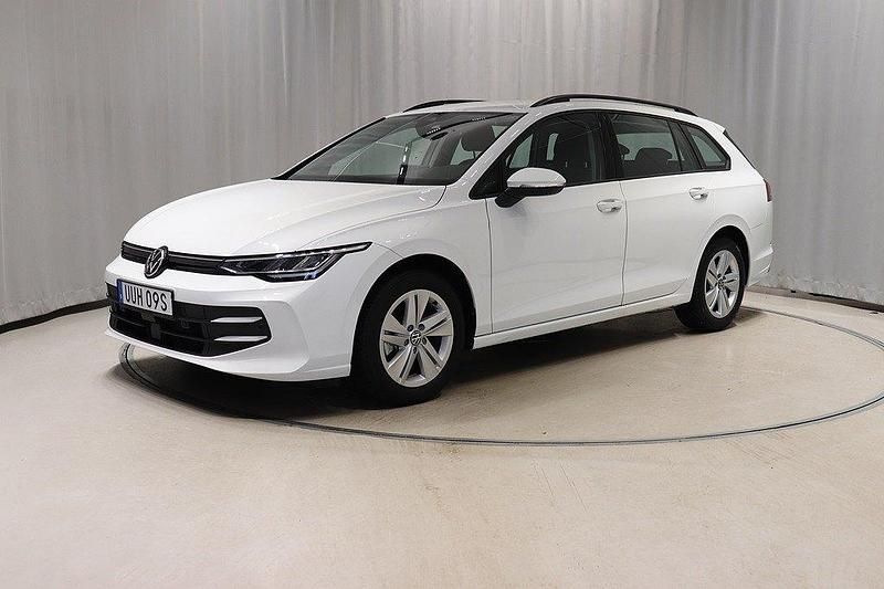 Vit Begagnad 2024 VW Golf VIII Life Kombi | 309 800 kr (Marknadspris) - Bild 1/4