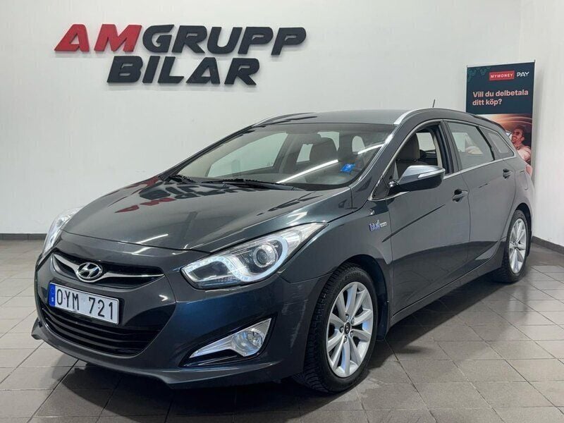 Grå Begagnad 2011 Hyundai i40 Select Kombi | 59 900 kr (Marknadspris) - Bild 1/4