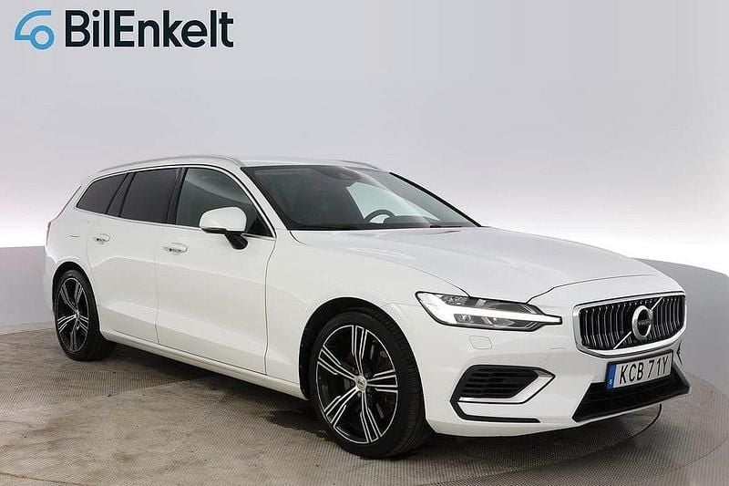 Vit Begagnad 2021 Volvo V60 Inscription Kombi | 313 900 kr (Marknadspris) - Bild 1/4