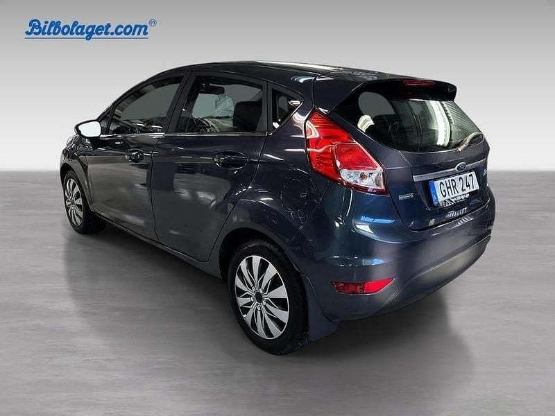 Begagnad Ford Fiesta Titanium 101 HK (74 kW) 2015 Grå Halvkombi
