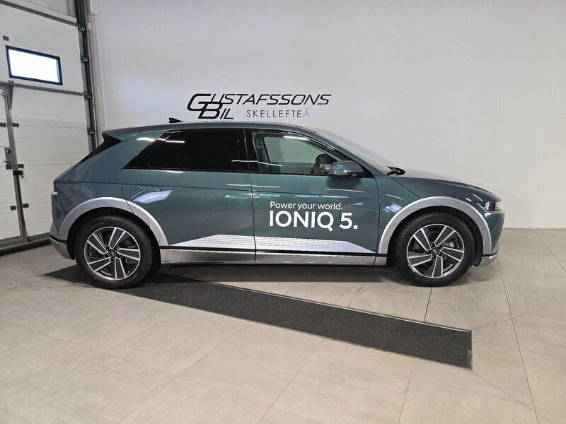 Grön Begagnad 2023 Hyundai Ioniq 5 Advanced SUV | 589 500 kr (Dyr) - Bild 1/4