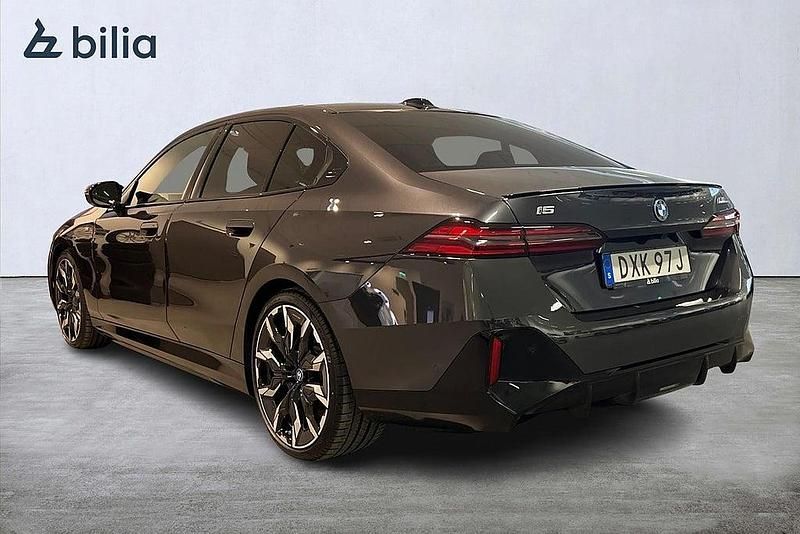 Begagnad BMW i5 Comfort Edition 442 kW (601 HK) 2023 Grå Sedan