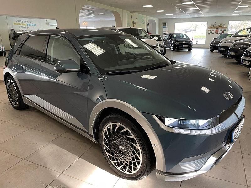 Grön Begagnad 2021 Hyundai Ioniq 6 Advanced Sedan | 309 900 kr - Bild 1/4