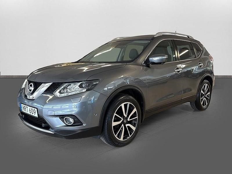 Begagnad Nissan X-Trail Tekna 130 HK (95 kW) 2017 Grå SUV
