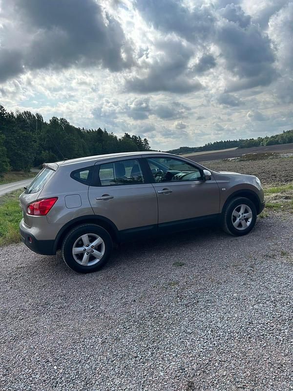 Begagnad 2008 Nissan Qashqai SUV | 59 000 kr (Marknadspris) - Bild 1/4