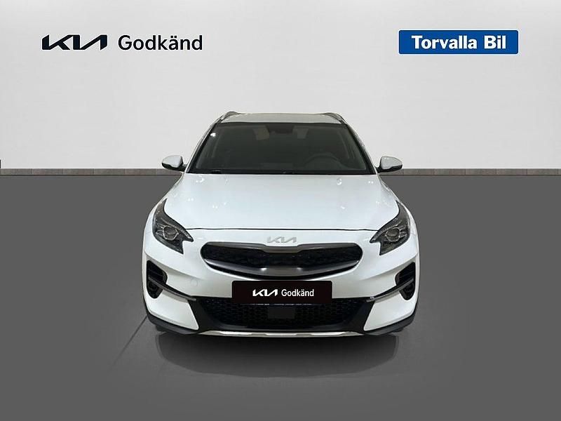 Begagnad Kia XCeed Advance 141 HK (103 kW) 2022 Cassa white SUV