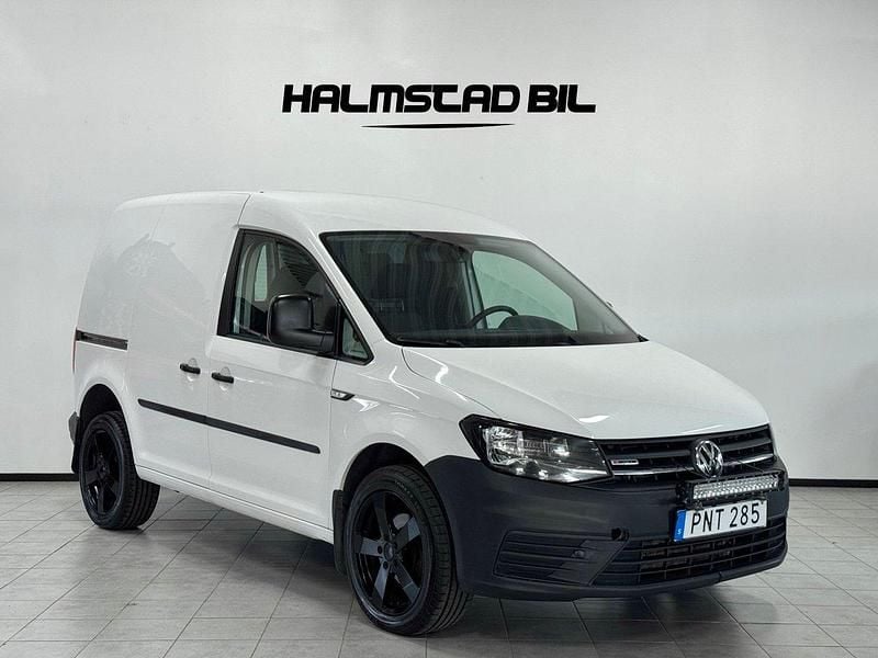 Vit Begagnad 2016 VW Caddy Minibuss | 99 500 kr (Bra pris) - Bild 1/4