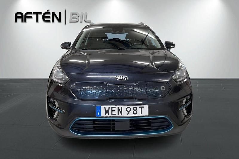Begagnad Kia e-Niro Advance 150 kW (204 HK) 2019 Blå SUV