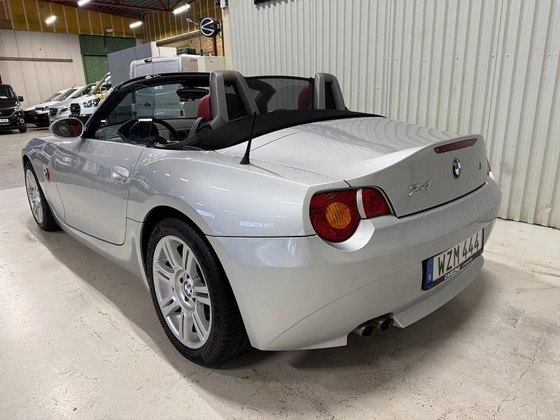 Begagnad BMW Z4 192 HK (141 kW) 2003 Silver Cab