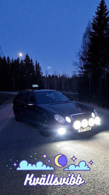 Svart Begagnad 2004 Mercedes E320 Kombi | 10 000 kr (Superpris) - Bild 1/1