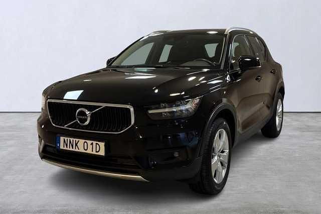 Svart Begagnad 2020 Volvo XC40 Momentum SUV | 229 900 kr (Lite dyr) - Bild 1/4