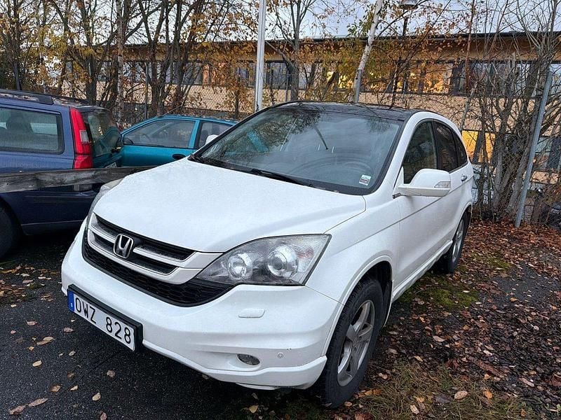 Vit Begagnad 2010 Honda CR-V Executive SUV | 74 900 kr (Bra pris) - Bild 1/4