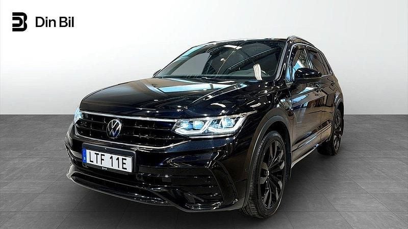 Svart Begagnad 2023 VW Tiguan R-line SUV | 479 900 kr - Bild 1/4