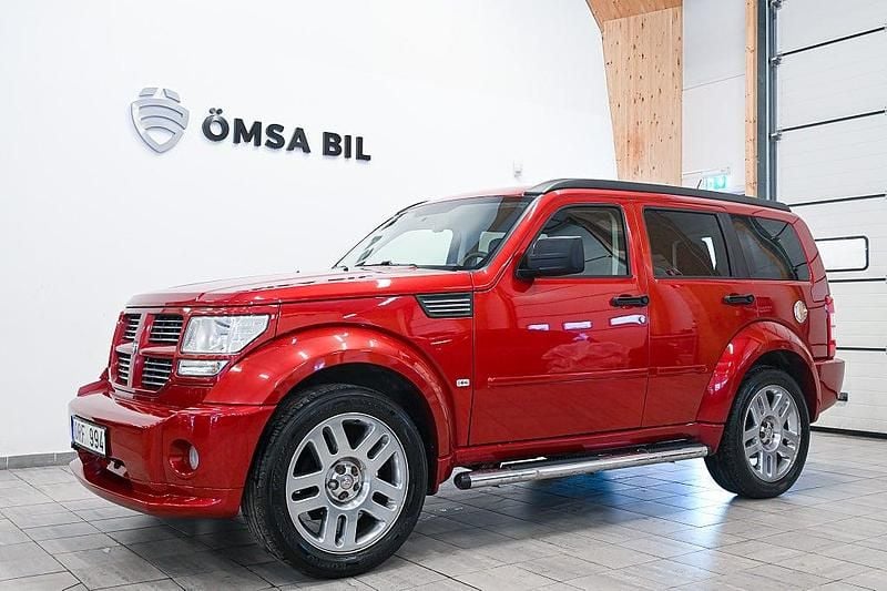 Röd Begagnad 2007 Dodge Nitro SUV | 79 798 kr - Bild 1/4