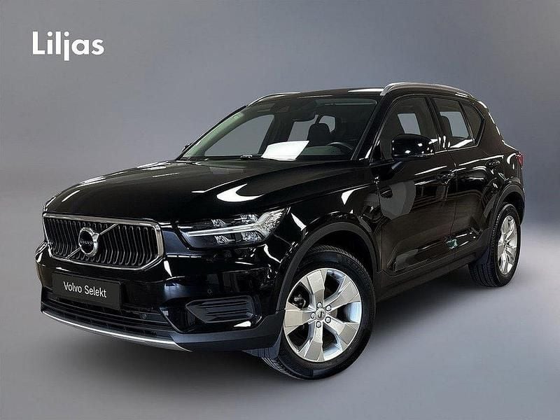 Svart Begagnad 2020 Volvo XC40 Momentum SUV | 279 000 kr (Marknadspris) - Bild 1/3