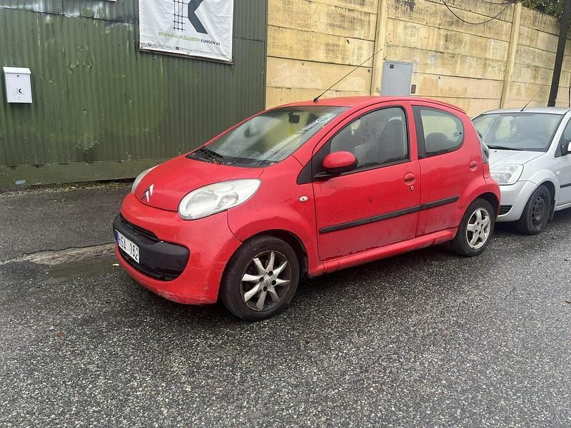 Röd Begagnad 2009 Citroën C1 Halvkombi | 9 500 kr (Bra pris) - Bild 1/4