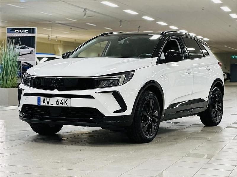 Begagnad Opel Grandland X 131 HK (96 kW) 2024 Vit jade SUV