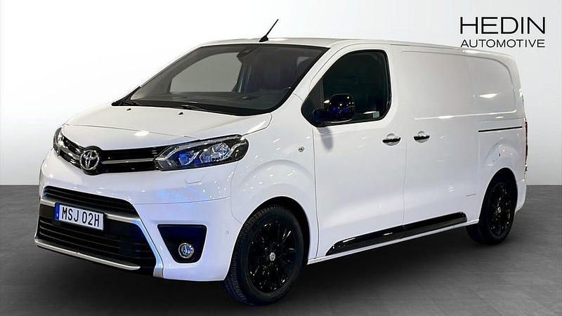 Vit (white) Begagnad 2020 Toyota Proace Minibuss | 249 875 kr (Marknadspris) - Bild 1/4