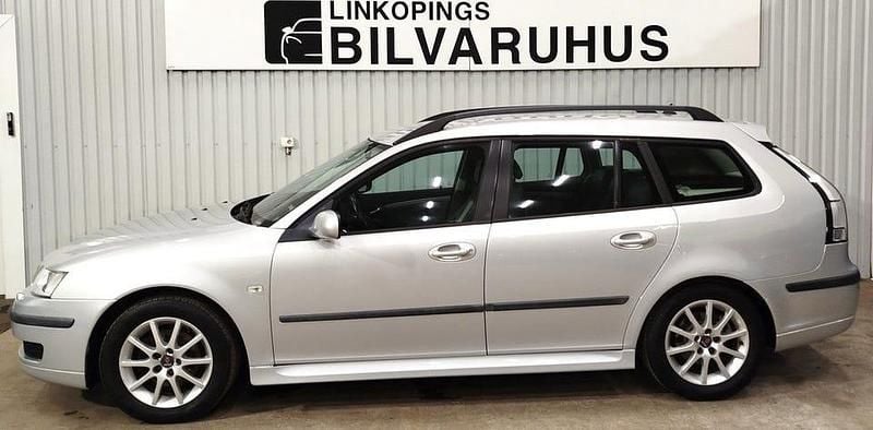 Ljusgrå Begagnad 2006 Saab 9-3 Vector Kombi | 69 900 kr (Dyr) - Bild 1/4