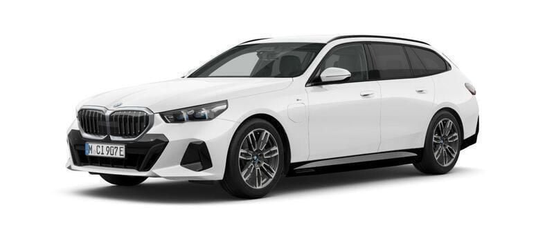 Begagnad BMW 530e Shadowline 2024 Vit Kombi